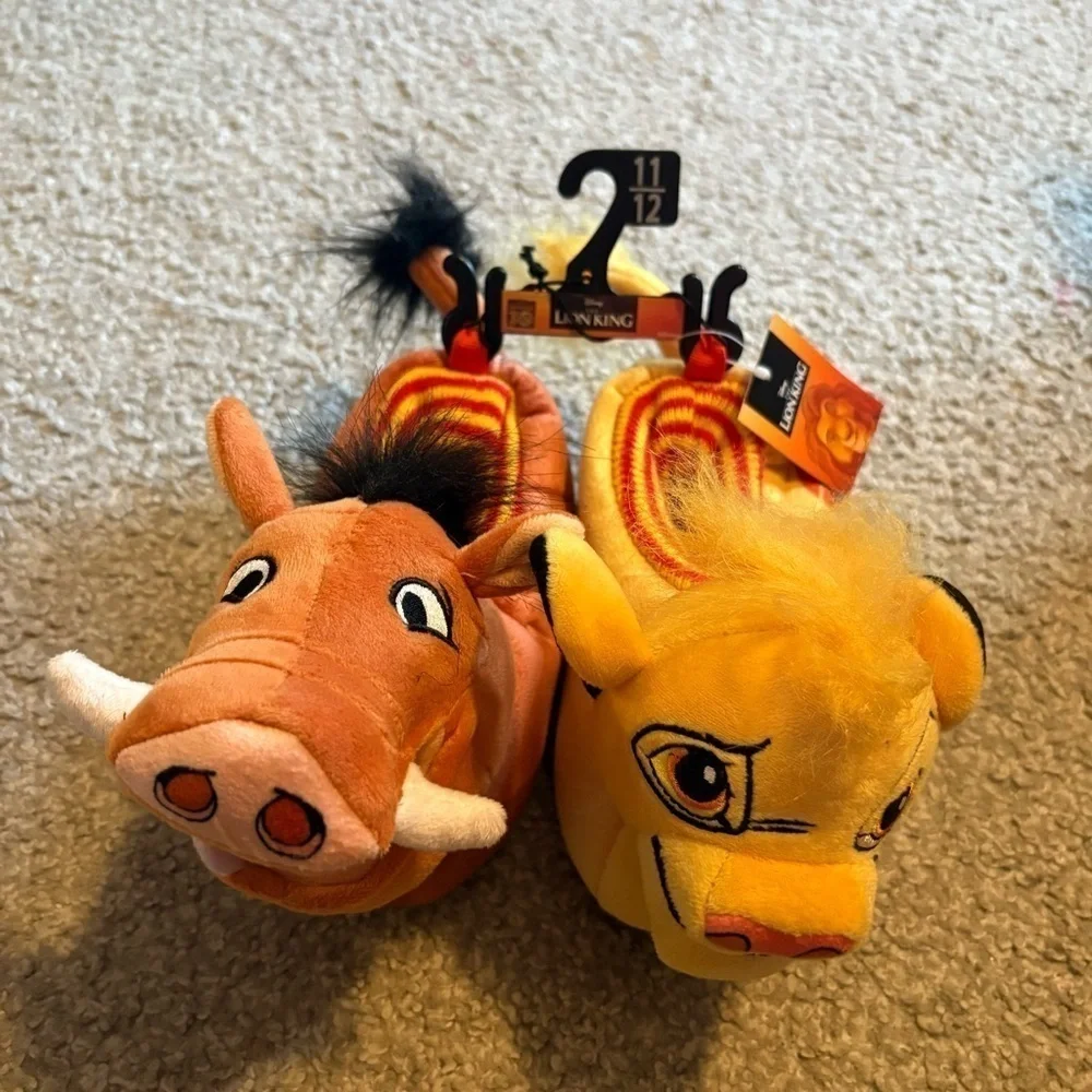 Disney Lion King Plush 3D Slippers NEW 9/10 11/12 Simba Pumba Kids